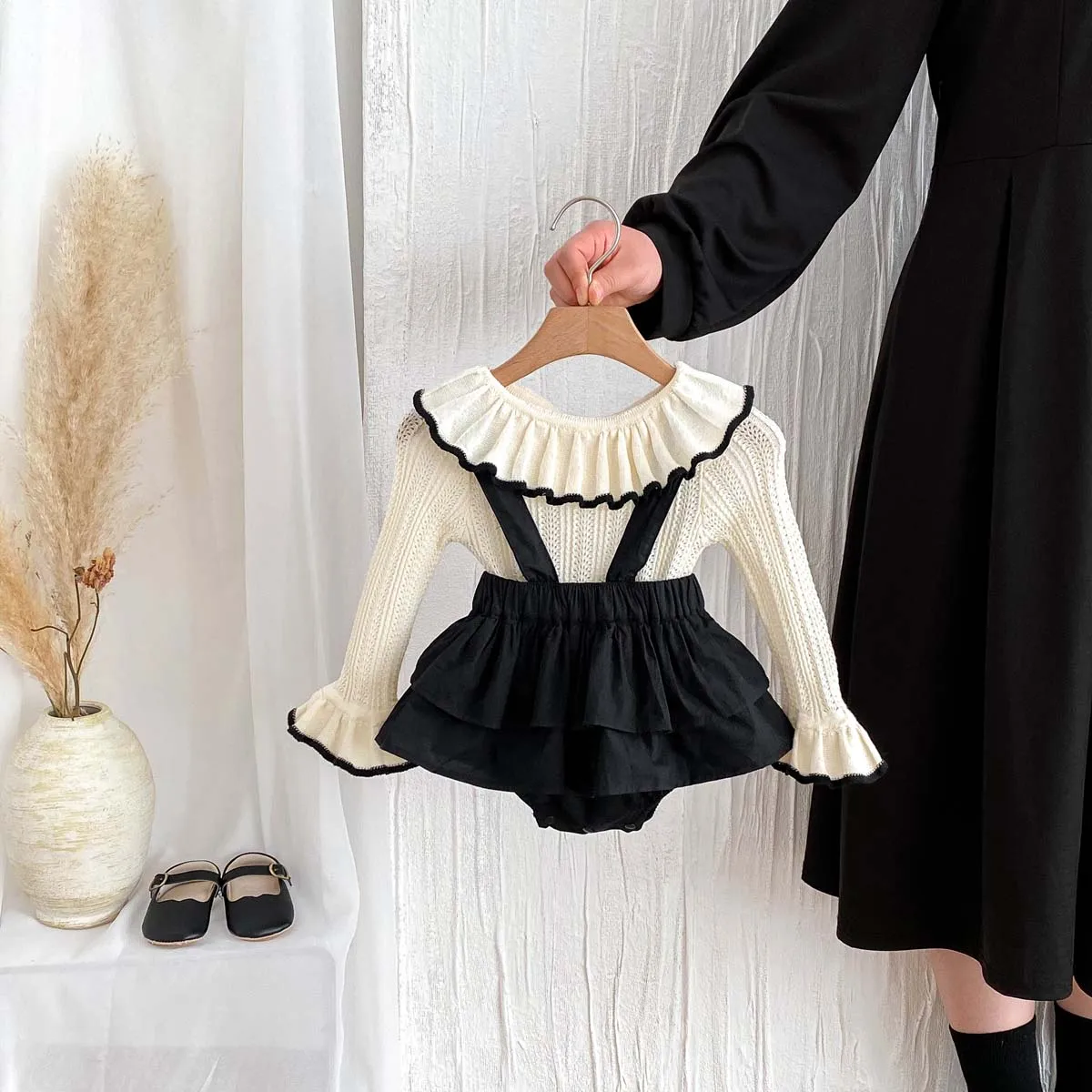 kf-S1b64486c222247d093f79eaf1f4e818eT Korean Style New Girls Autumn Sweet Cute Knitted Doll Collar Long Sleeve Top Lace Skirt suit Autumn Baby Jumpsuit suit - Image 1